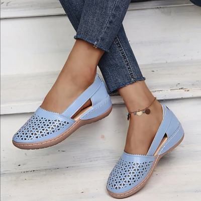 Carmine | Orthopedic Wedge Flats