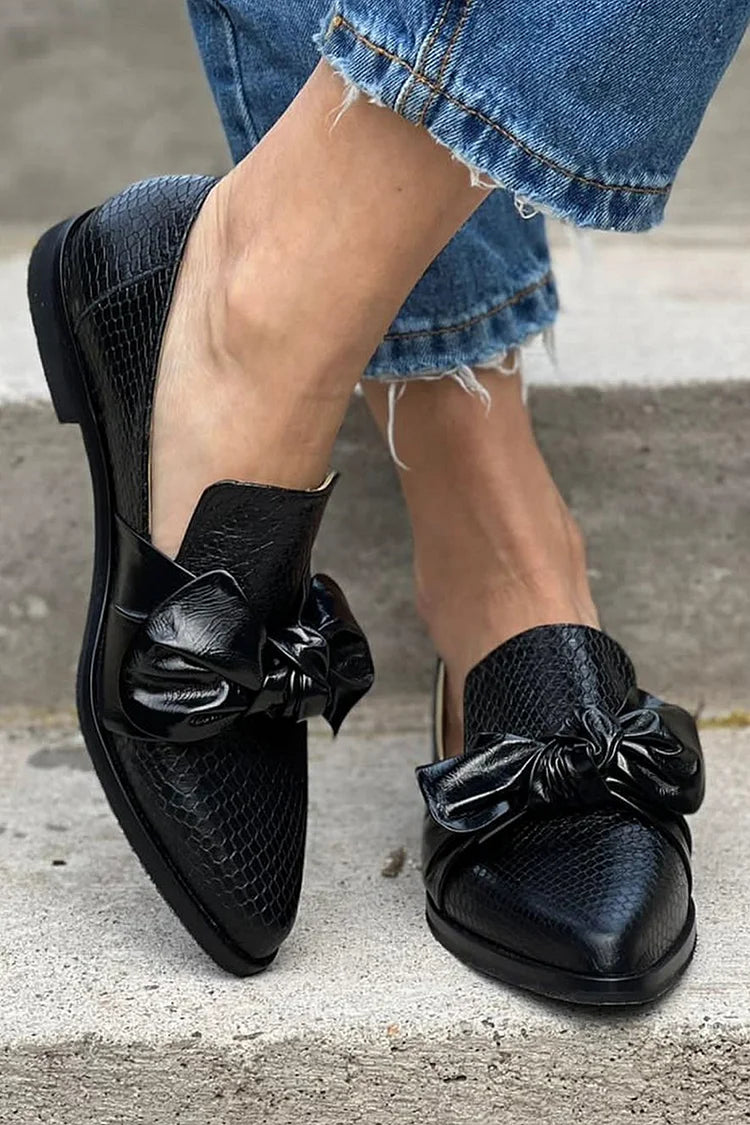 Monroe | Black Loafer with Shiny Bow