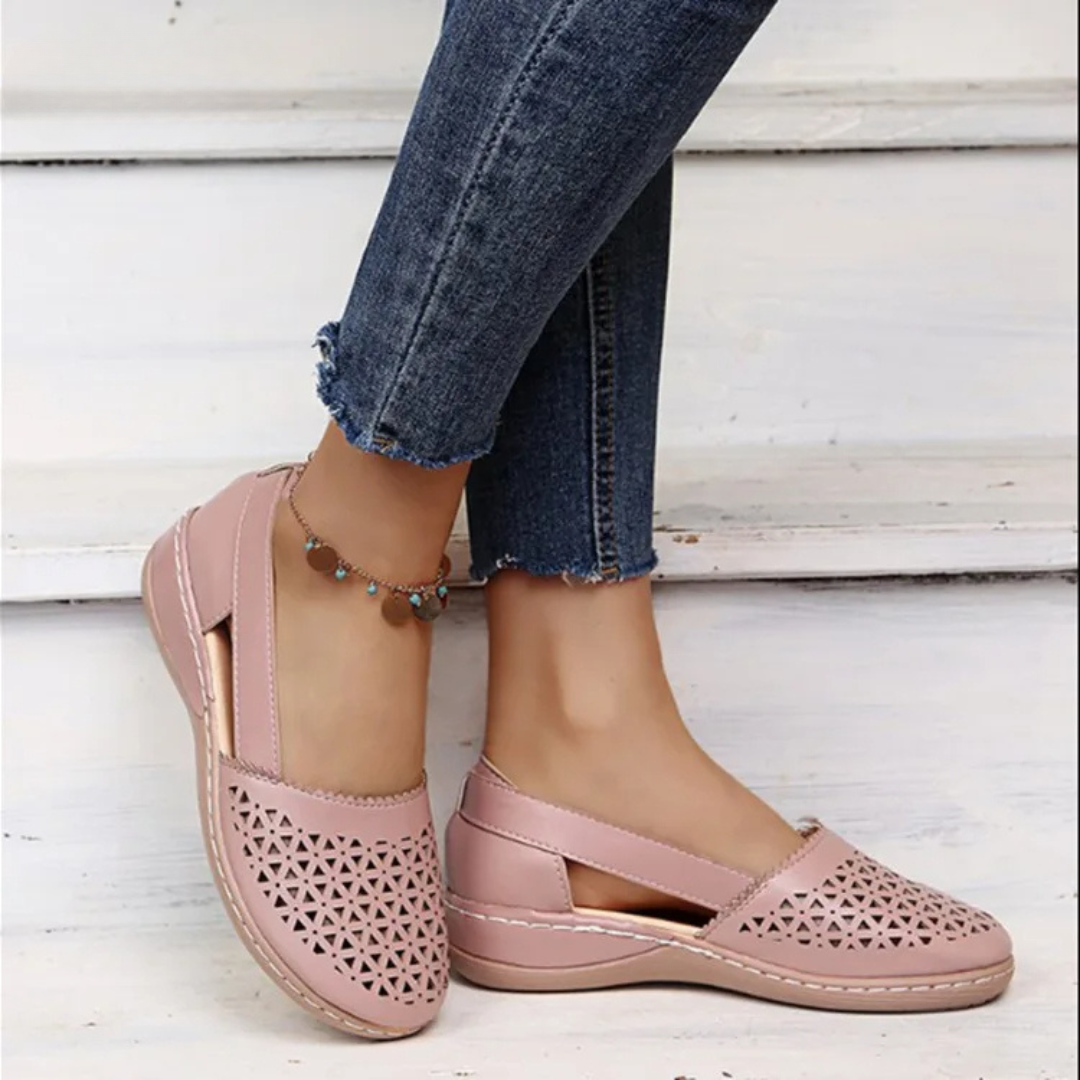 Carmine | Orthopedic Wedge Flats