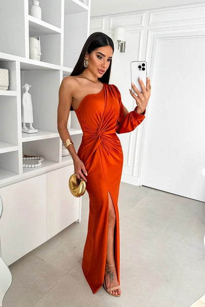 Vivienne | Sleek Slim Fit Evening Dress
