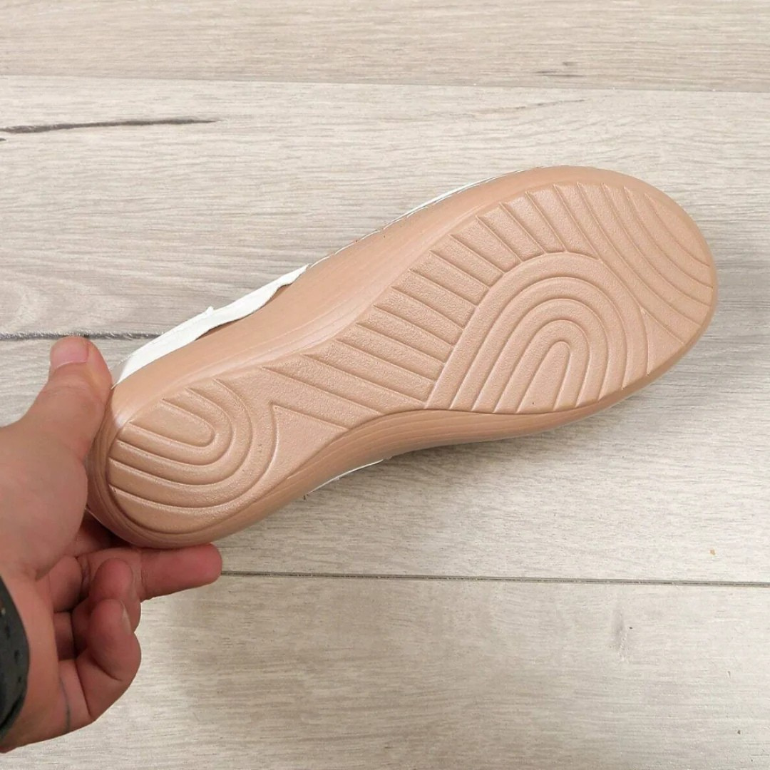 Carmine | Orthopedic Wedge Flats