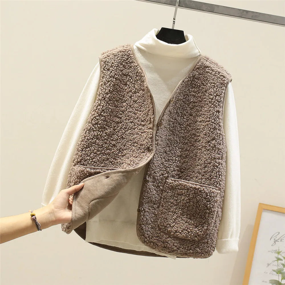 Layla | Stylish Multi-Functional Wool Vest