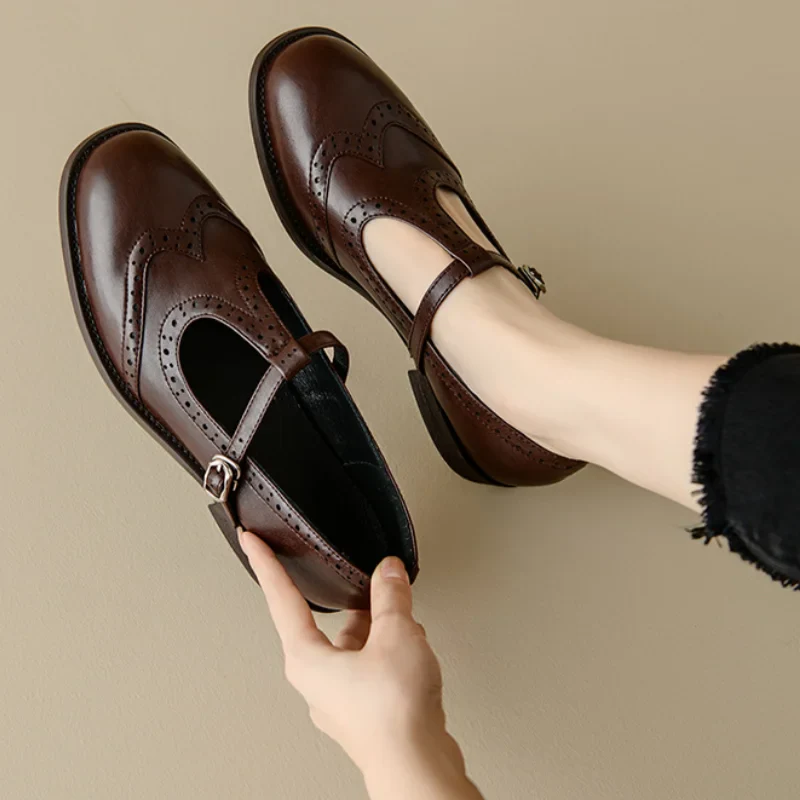 Averlia | Elegant T-Strap Mary Janes