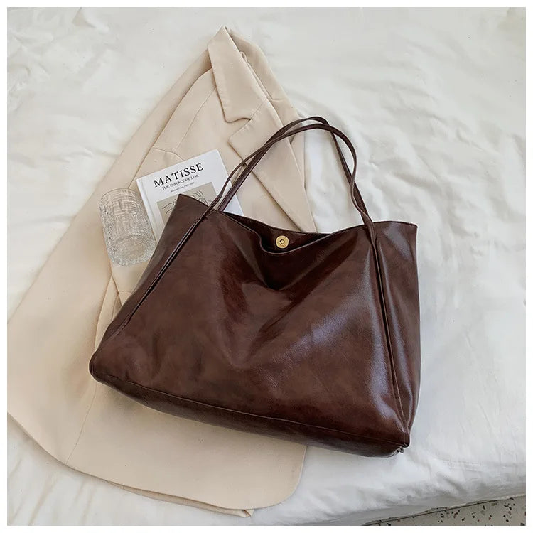 Sophia | Vintage Charm Shoulder Bag | Elegant Design