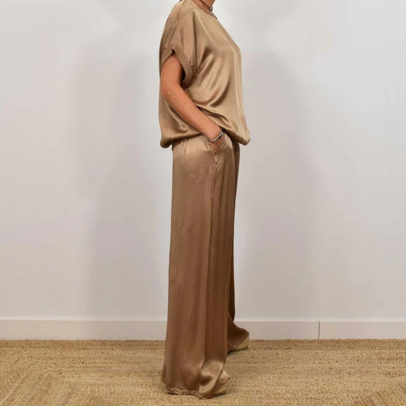 Camila | Two-Piece Relaxed Set