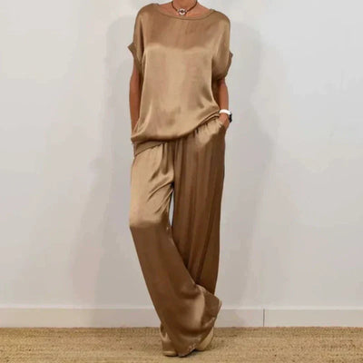 Camila | Two-Piece Relaxed Set